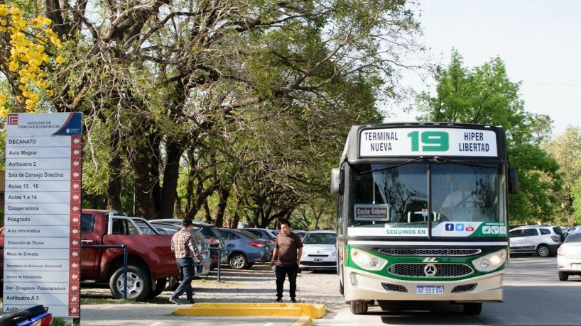 Golpe al bolsillo de los tucumanos Según AETAT el boleto debería