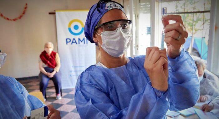 Atención afiliados al PAMI: este lunes comienza la vacunación antigripal